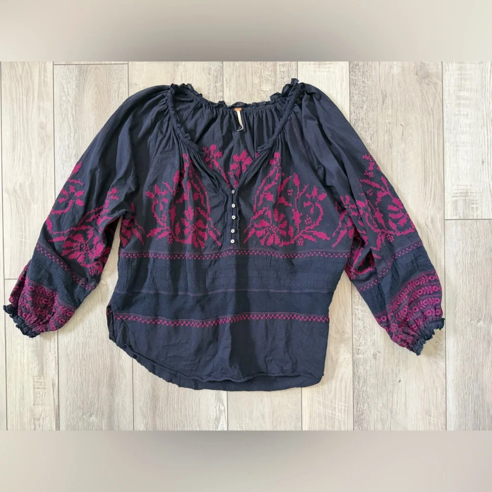 Free People Persuasion Embroidered Boho Floral Blouse size medium - Picture 14 of 14